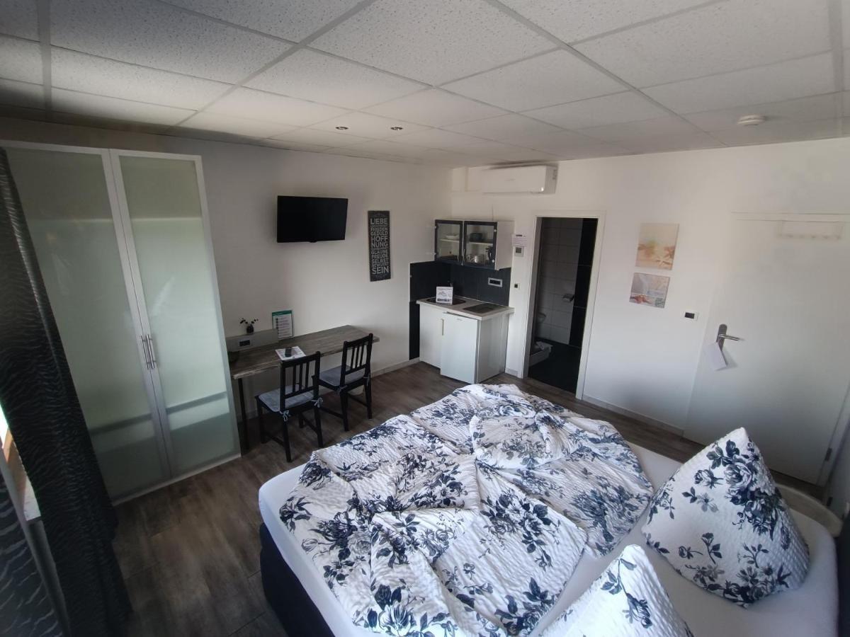 Хостел Boardinghouse Sinsheim Zentral Am Burgplatz Экстерьер фото