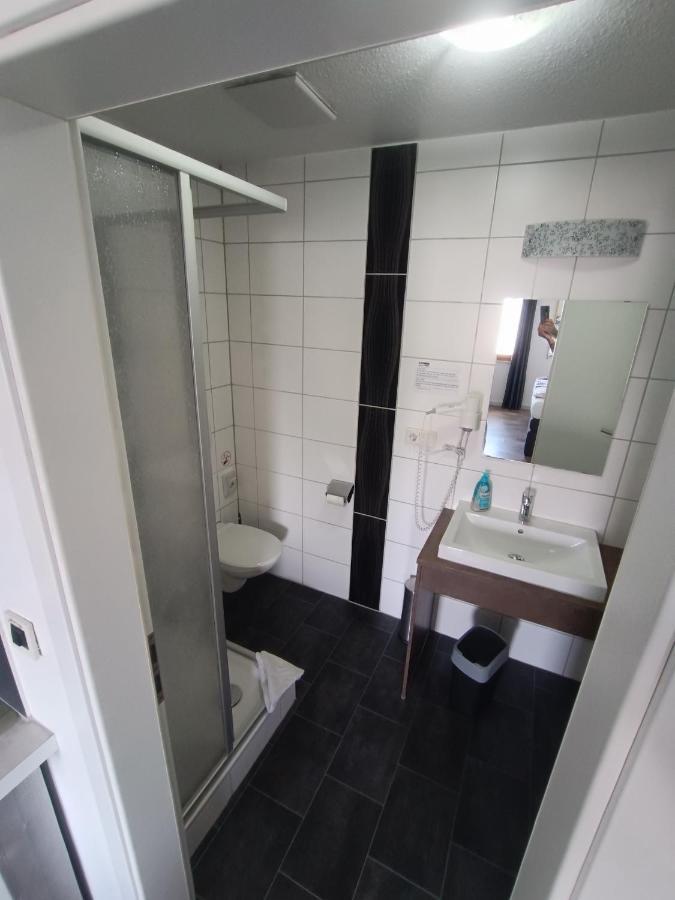 Хостел Boardinghouse Sinsheim Zentral Am Burgplatz Экстерьер фото