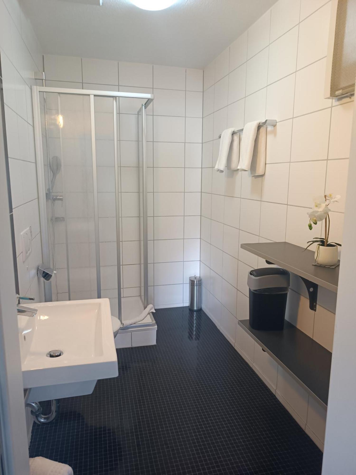Хостел Boardinghouse Sinsheim Zentral Am Burgplatz Экстерьер фото