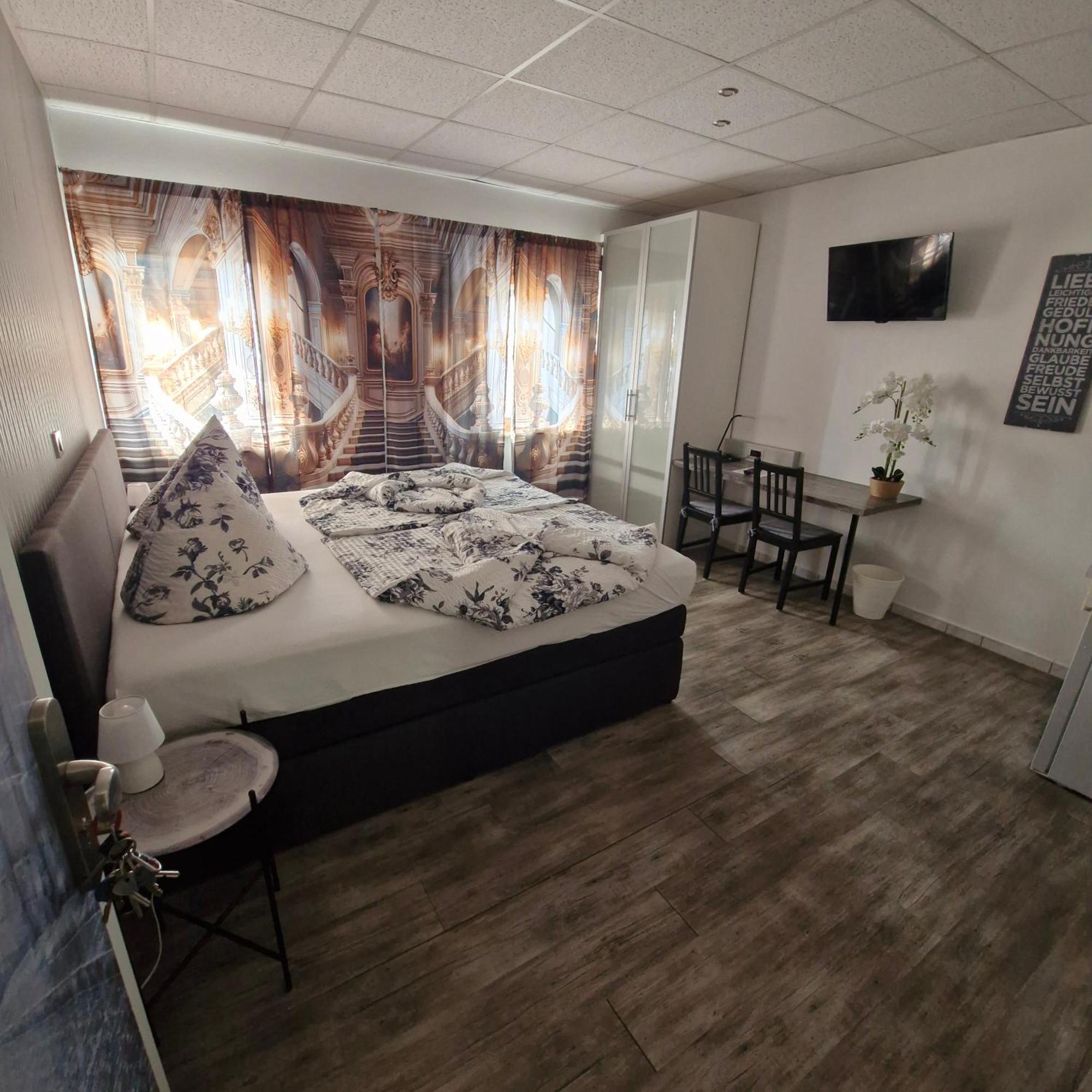 Хостел Boardinghouse Sinsheim Zentral Am Burgplatz Экстерьер фото