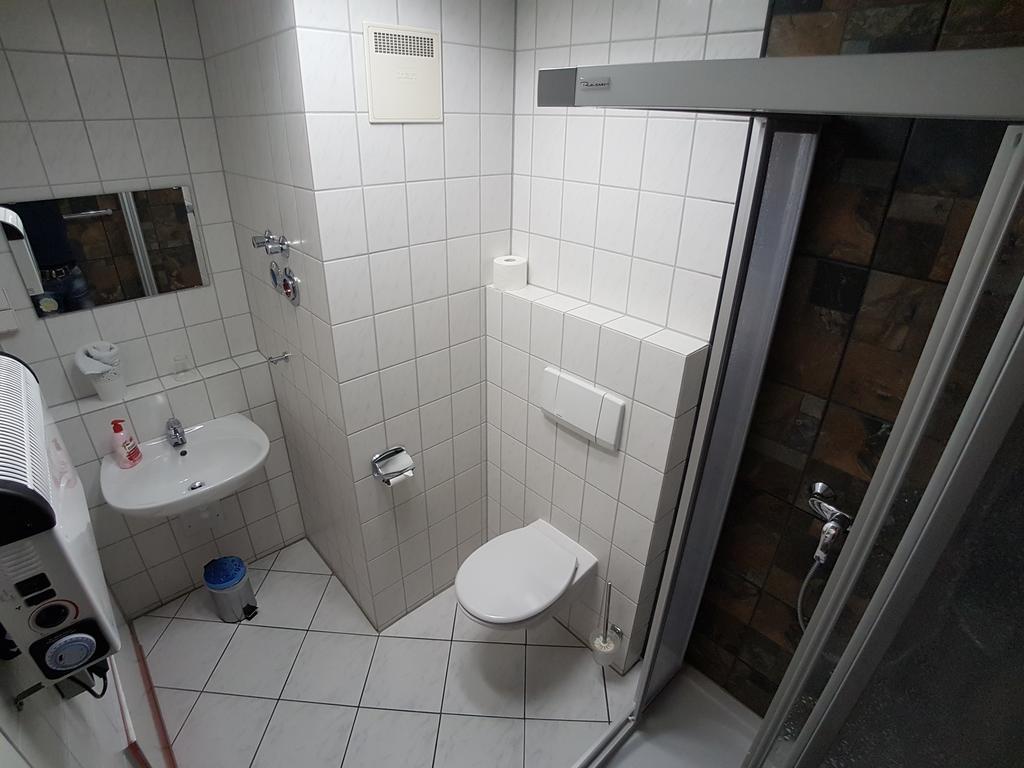Хостел Boardinghouse Sinsheim Zentral Am Burgplatz Экстерьер фото
