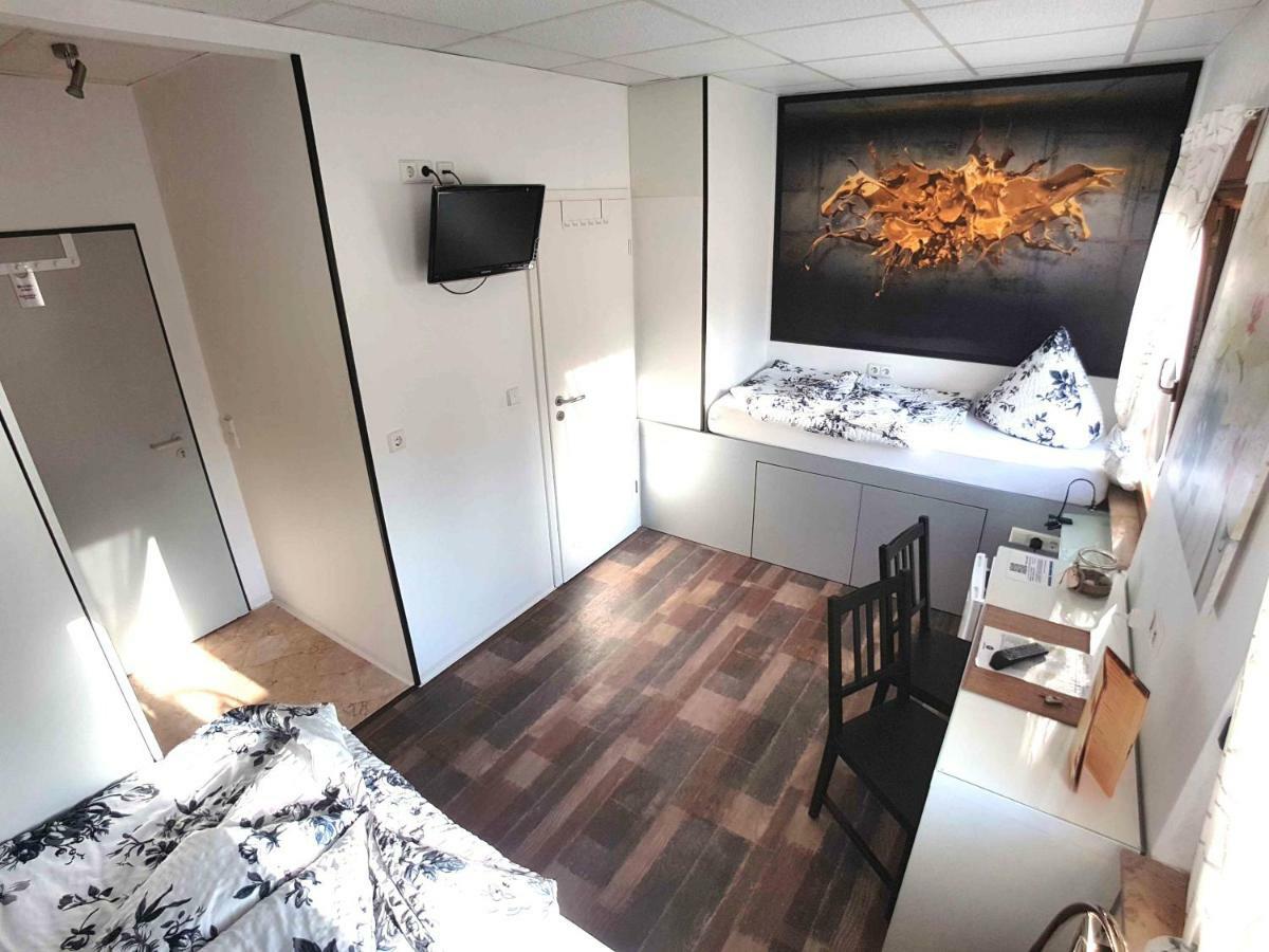 Хостел Boardinghouse Sinsheim Zentral Am Burgplatz Экстерьер фото
