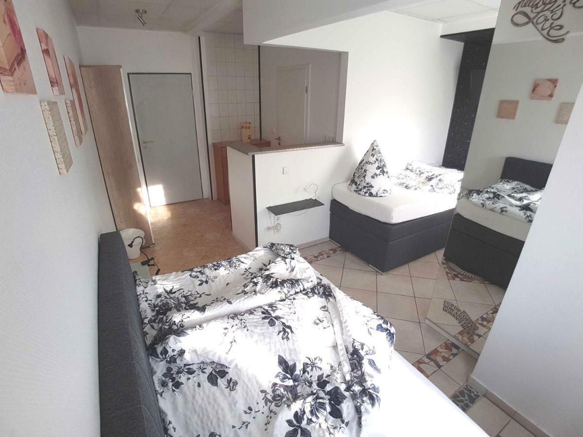 Хостел Boardinghouse Sinsheim Zentral Am Burgplatz Экстерьер фото